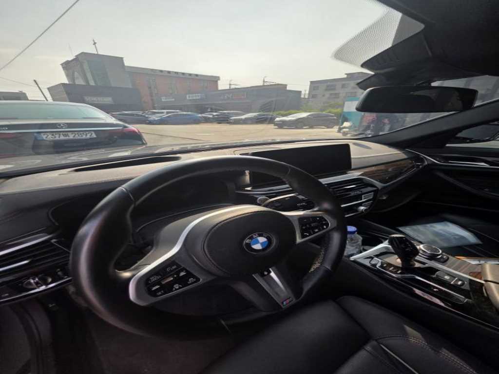 BMW 5 Series - Vista 2