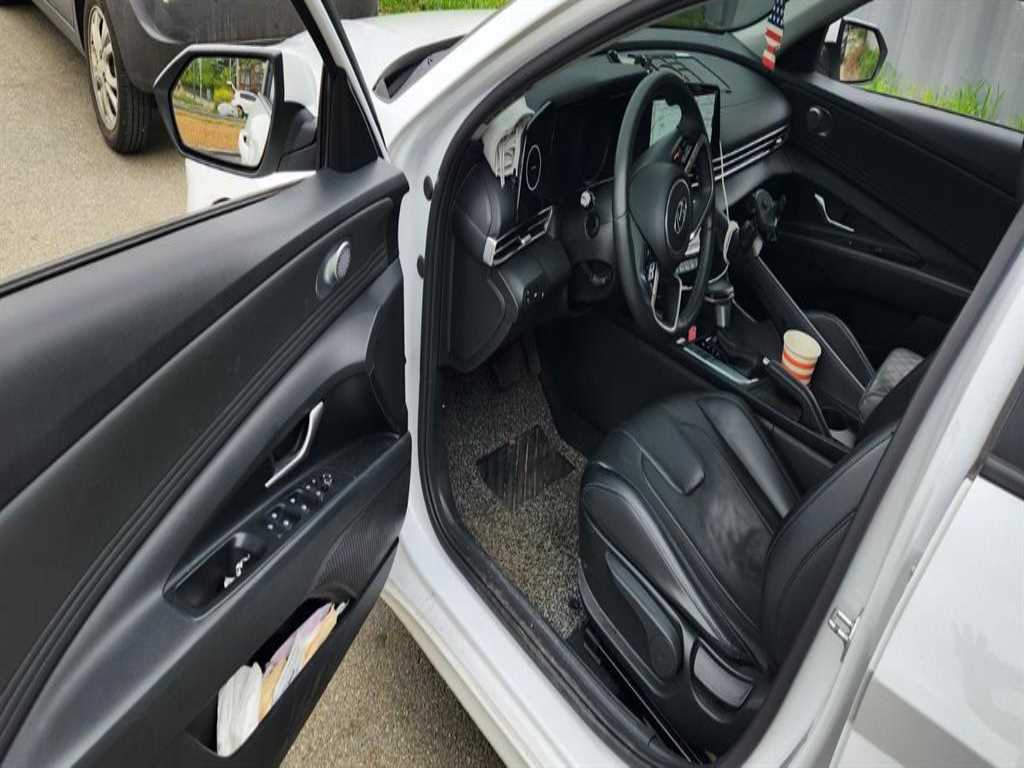 HYUNDAI Avante - Vista 4