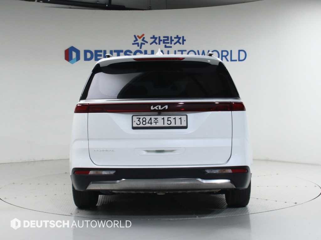 KIA Carnival - Vista 4