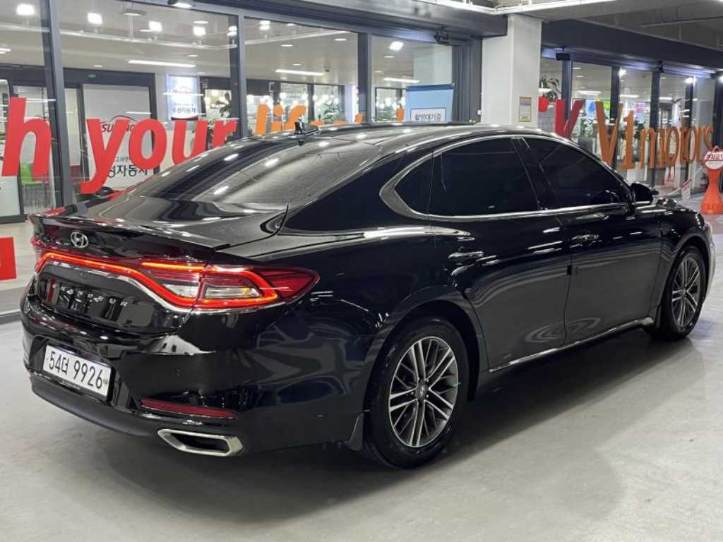 HYUNDAI Grandeur - Vista 3