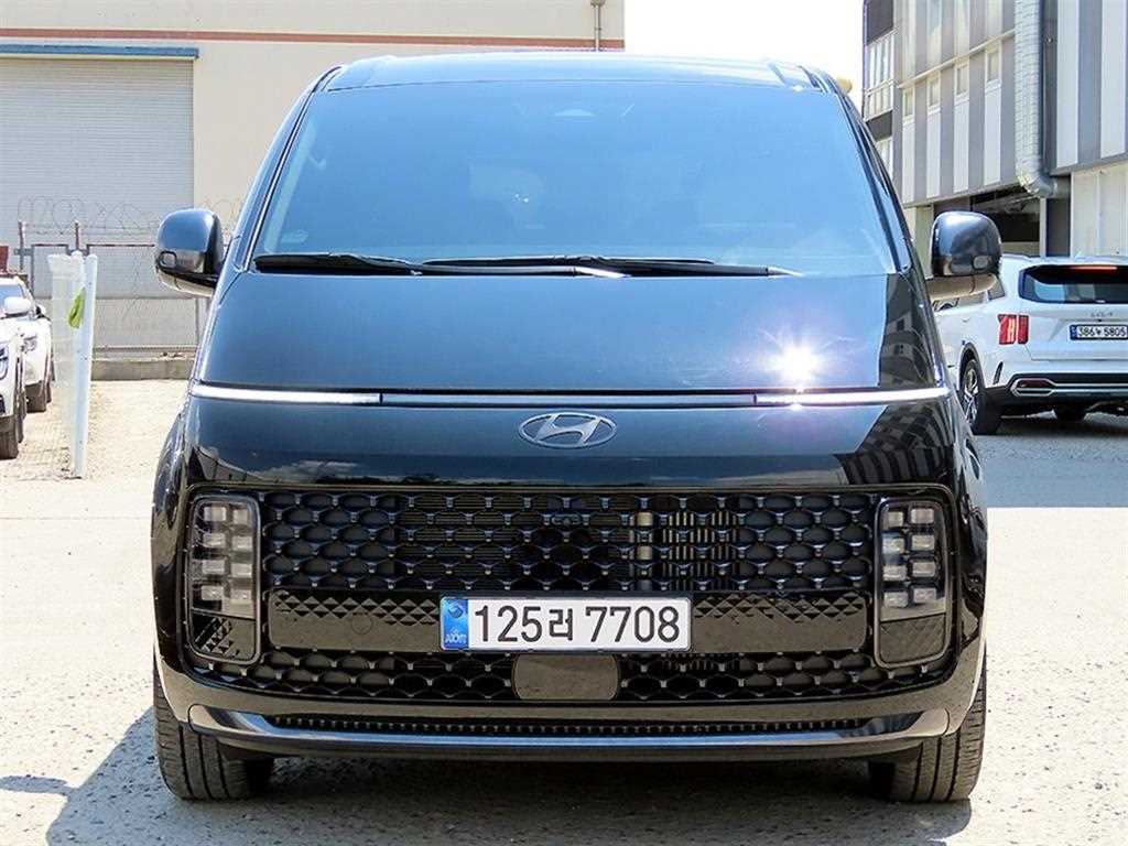 HYUNDAI Staria 2025 Negro - Importación desde Corea - HF Imports Iquique - Foto 1