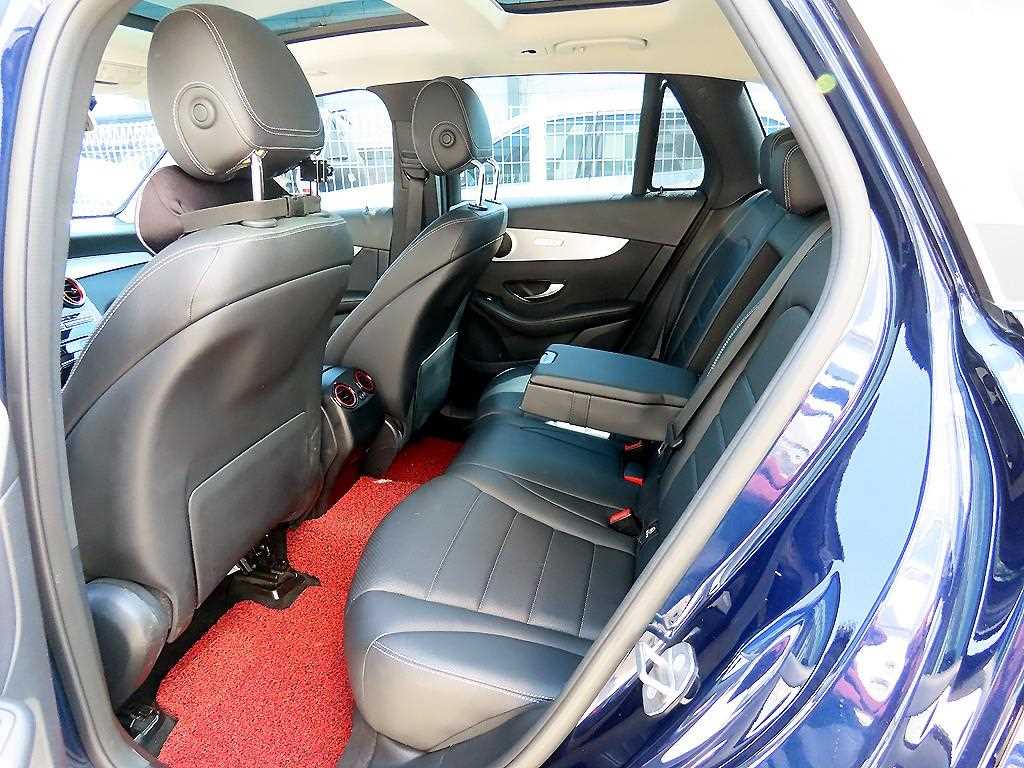 Mercedes Benz GLC Class - Vista 6