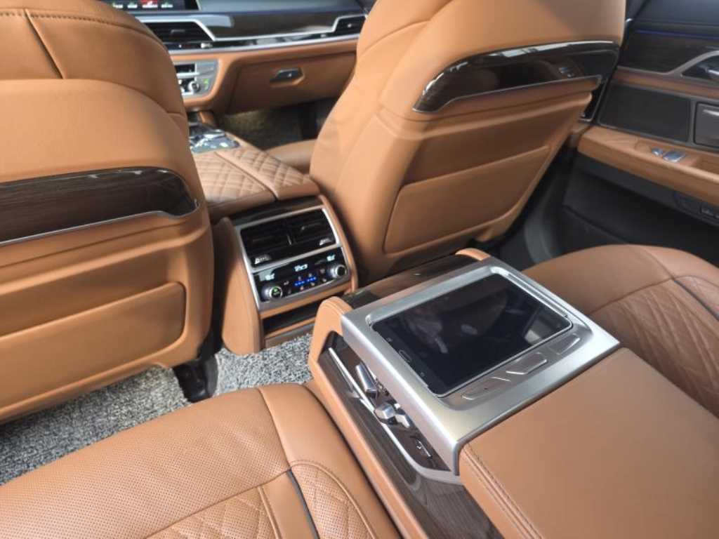 BMW 7 Series - Vista 7
