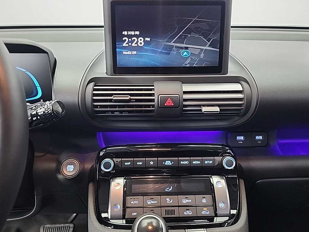 HYUNDAI Casper - Vista 10