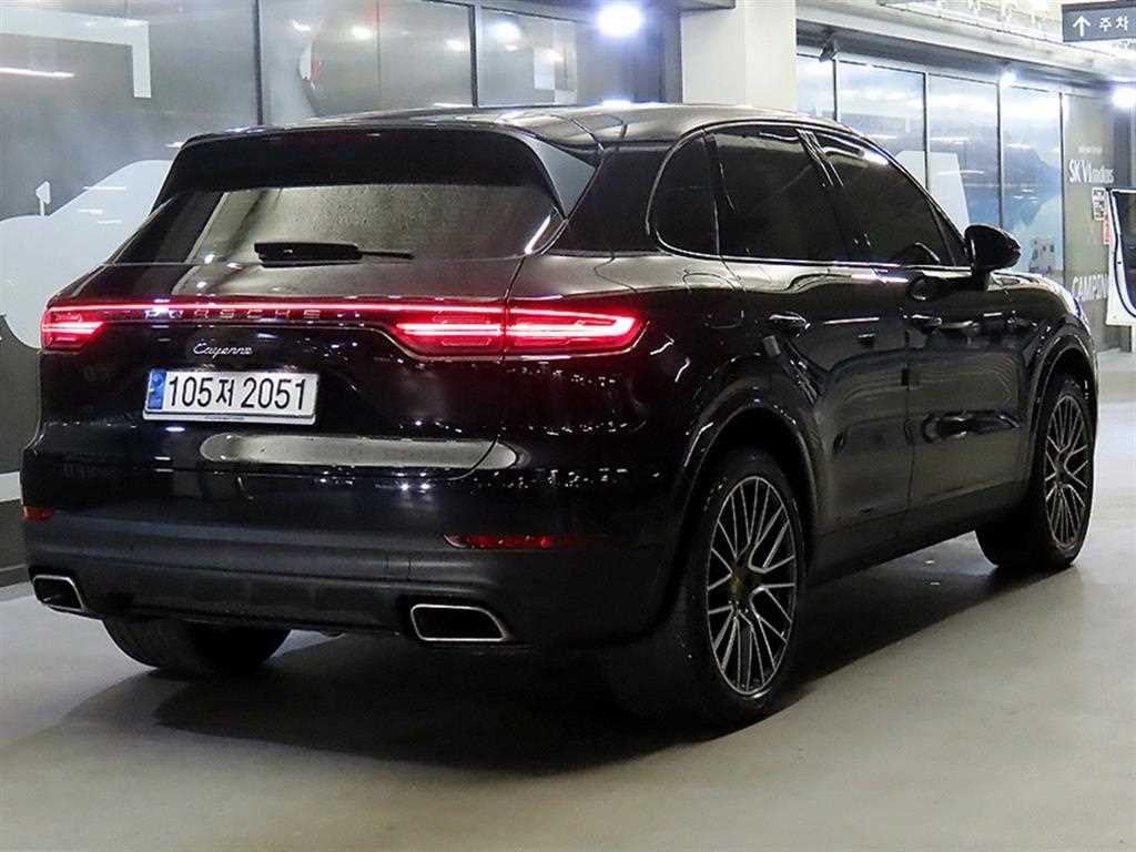 Porsche Cayenne - Vista 4