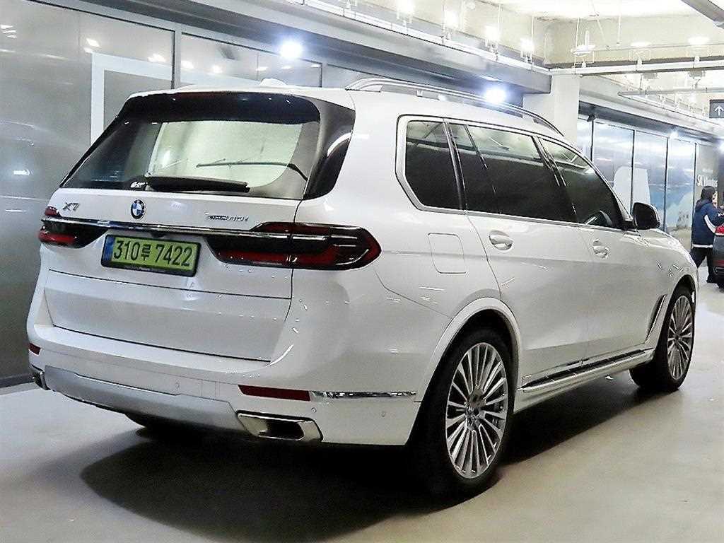 BMW X7 - Vista 4