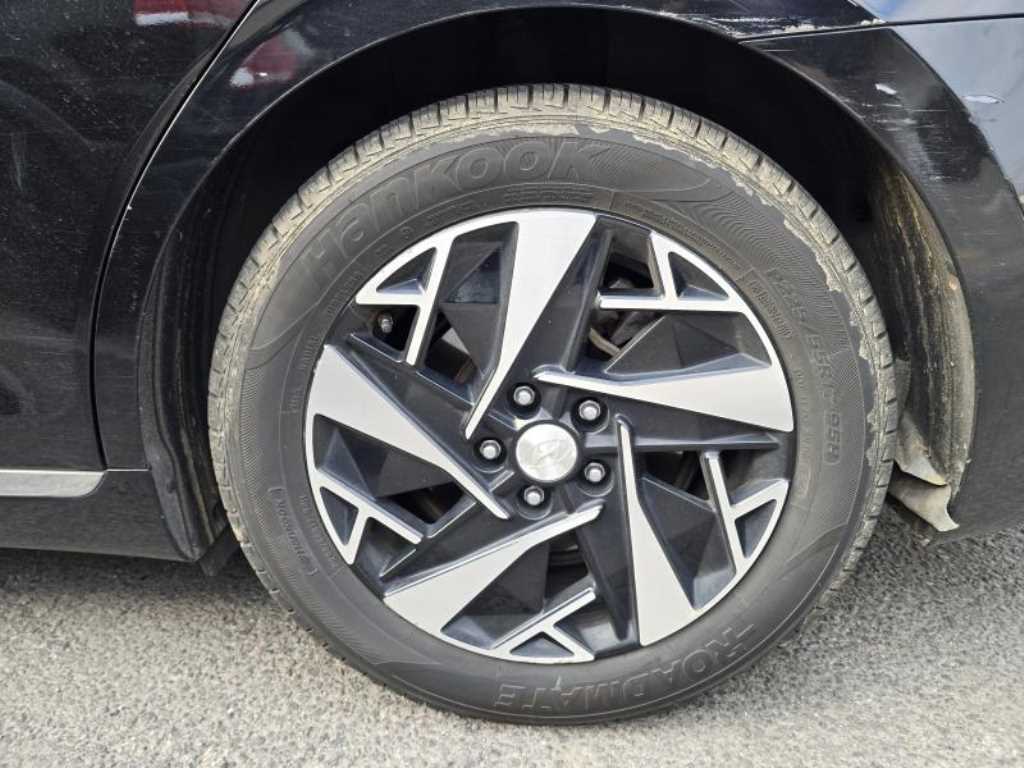 HYUNDAI Grandeur - Vista 7