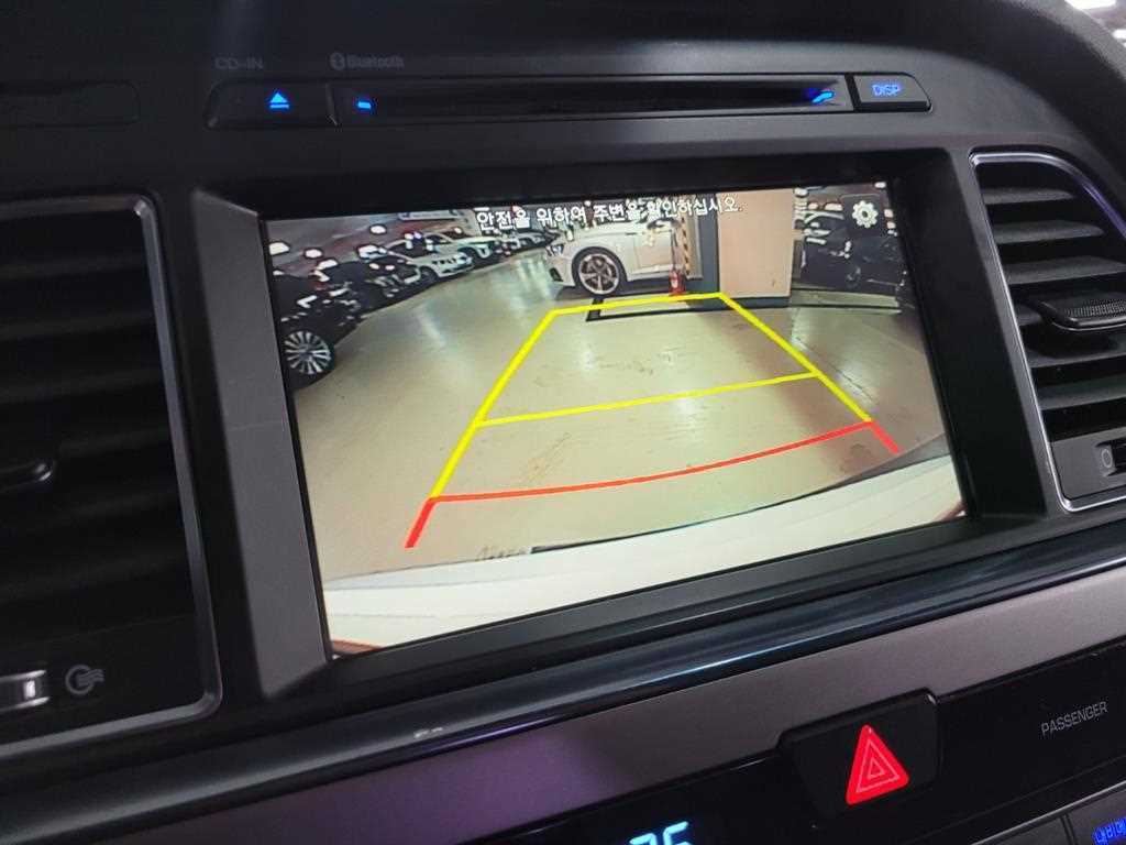 HYUNDAI Sonata - Vista 10