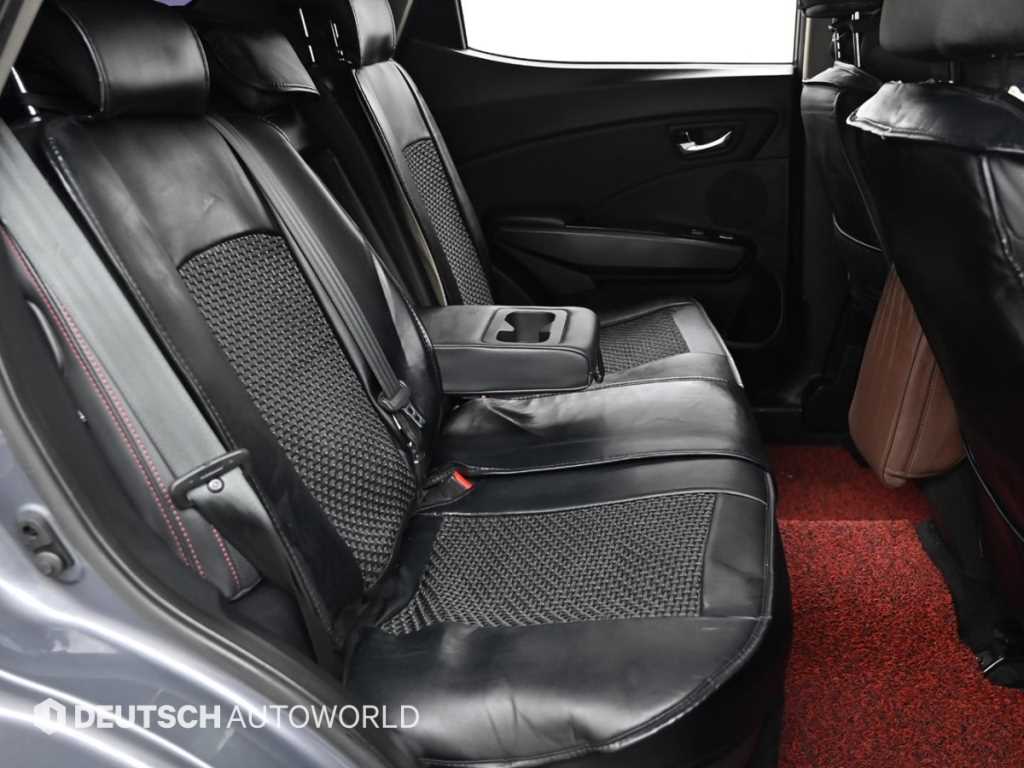Ssangyong Tivoli - Vista 12