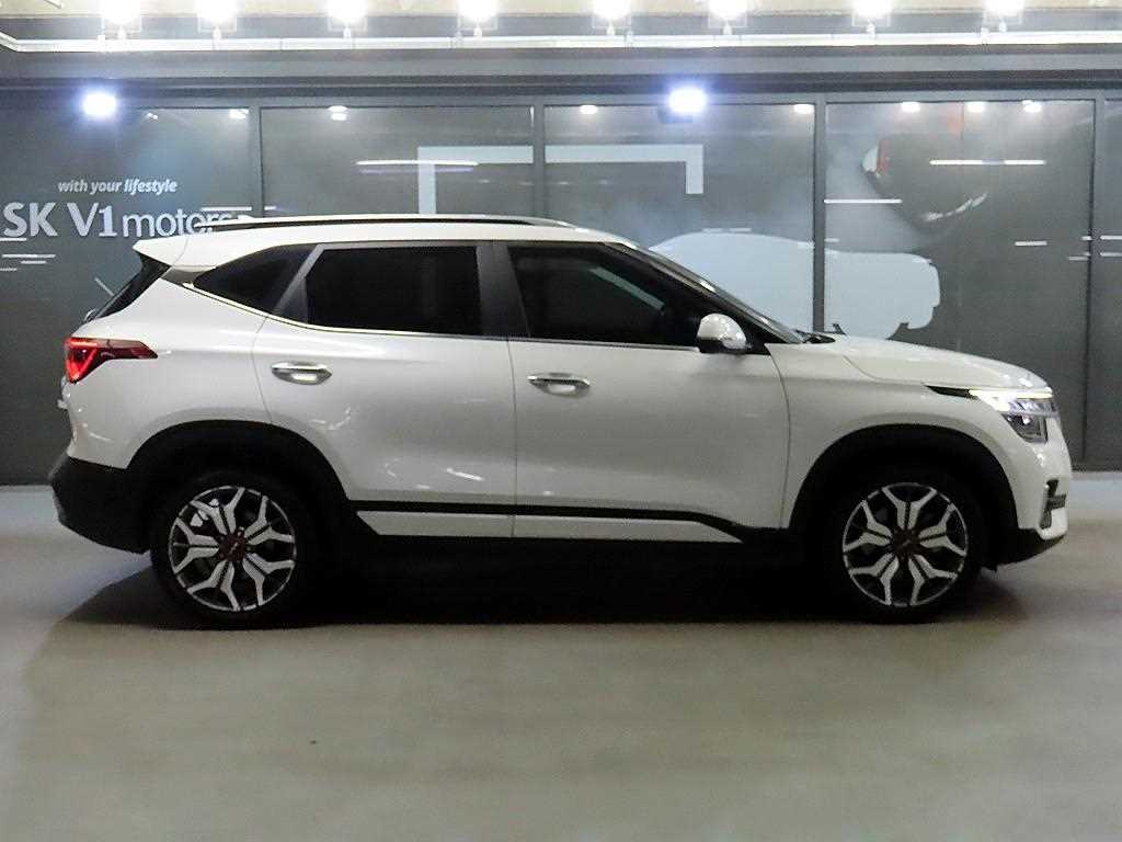 KIA Seltos - Vista 3