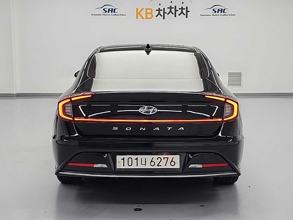 HYUNDAI Sonata - Vista 4