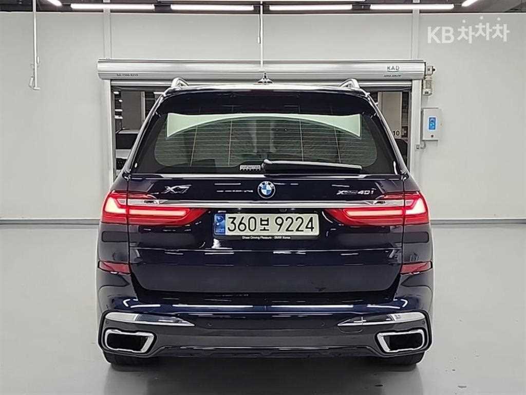 BMW X7 - Vista 4