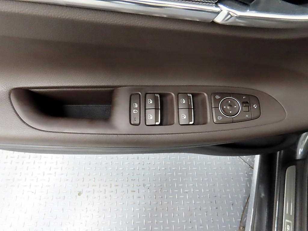 HYUNDAI Grandeur - Vista 11