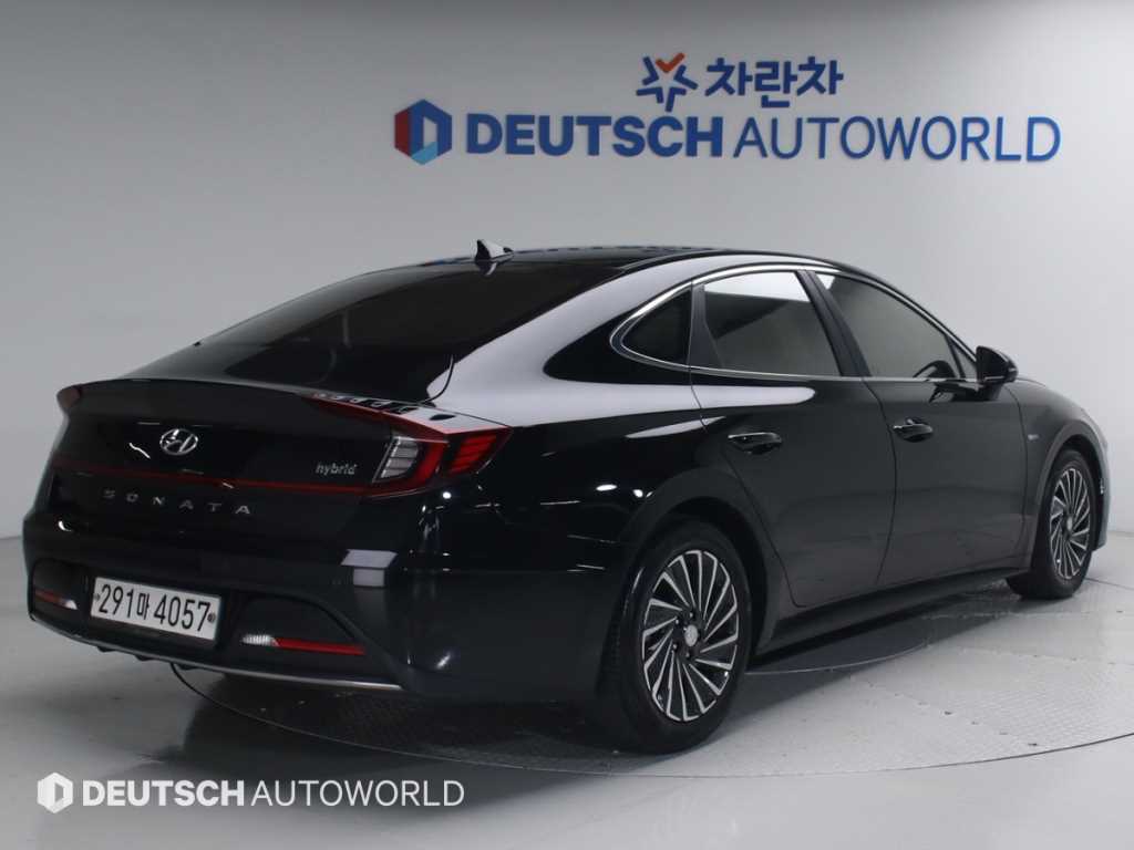 HYUNDAI Sonata - Vista 2