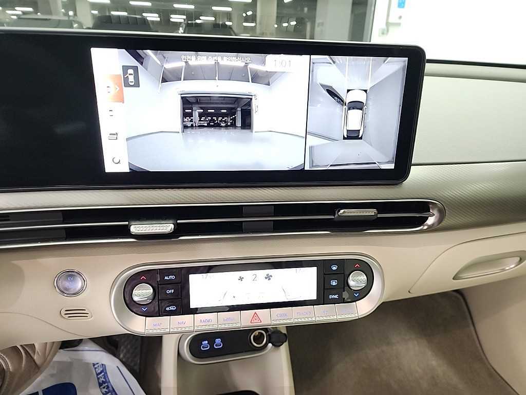 Genesis GV60 - Vista 10