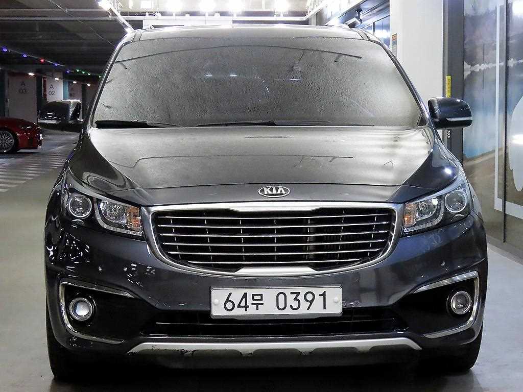 KIA Carnival - Vista 2