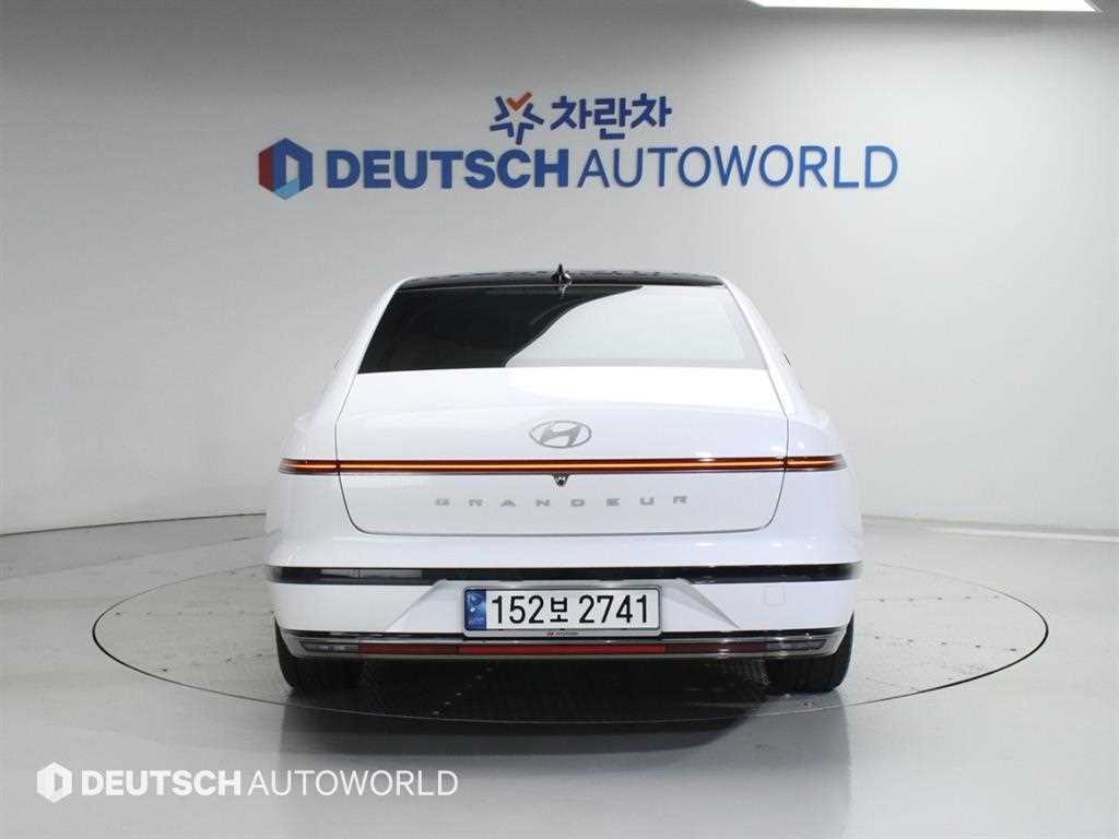 HYUNDAI Grandeur - Vista 4
