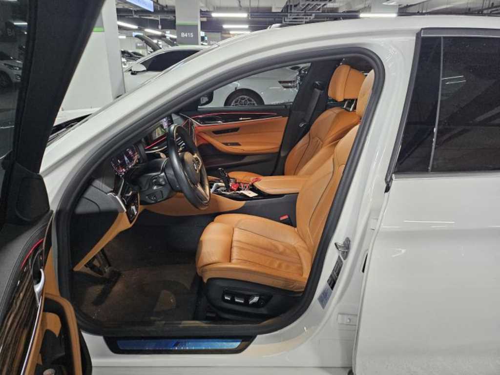 BMW 5 Series - Vista 11