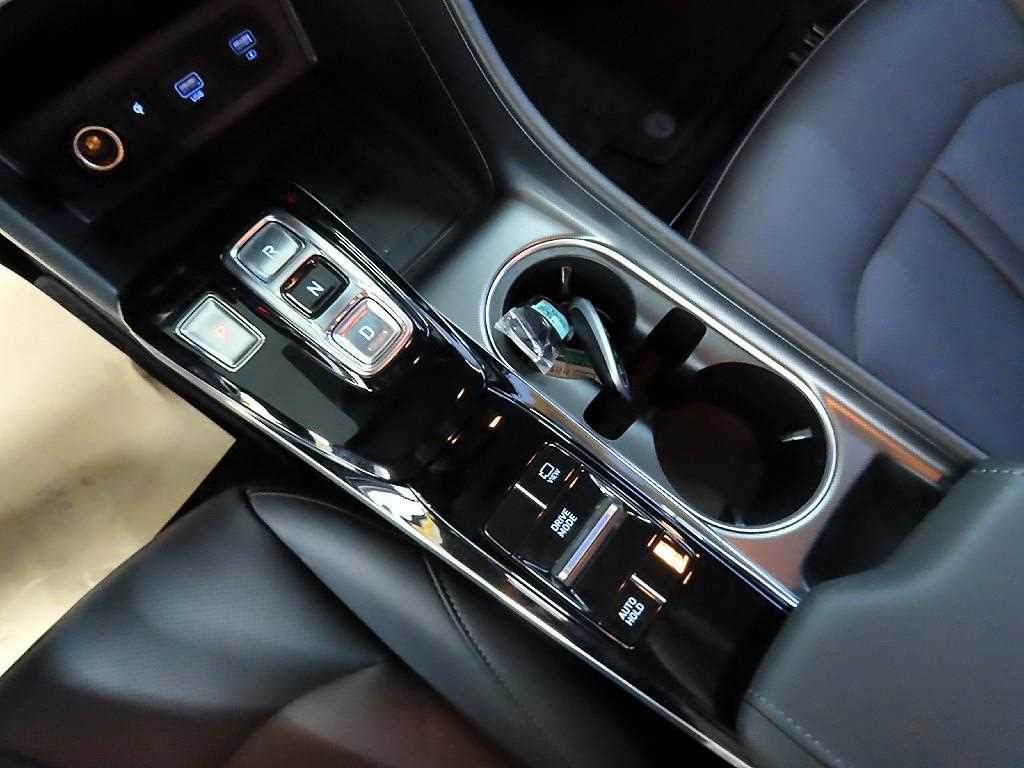 HYUNDAI Sonata - Vista 10