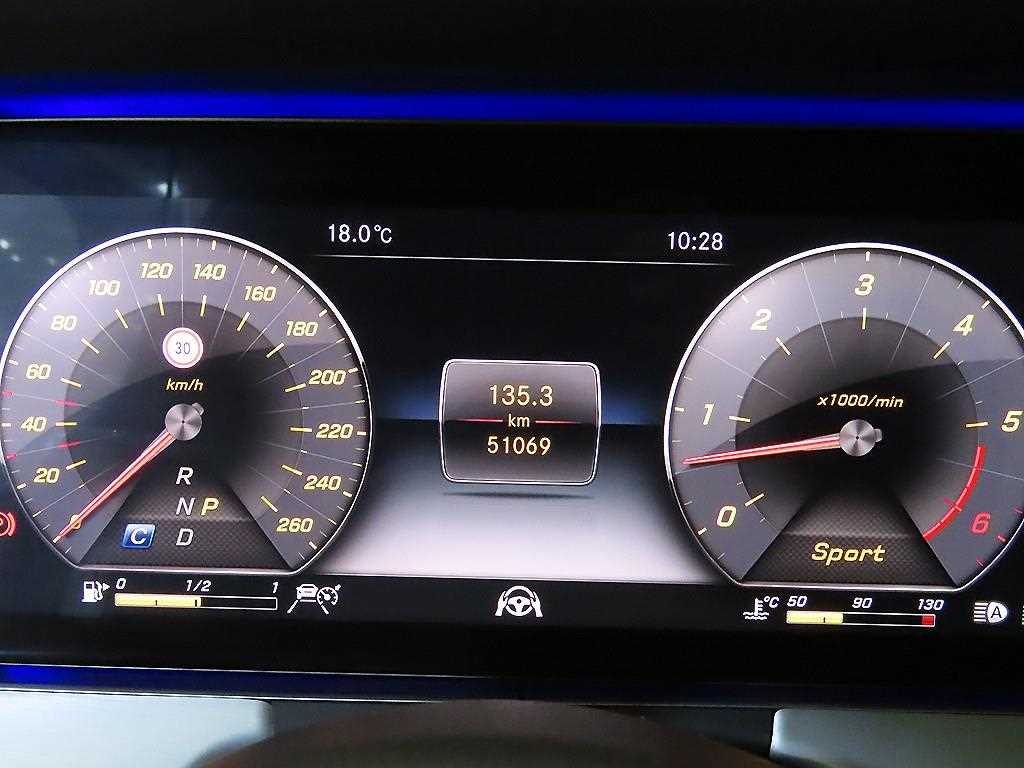 Mercedes Benz CLS Class - Vista 9