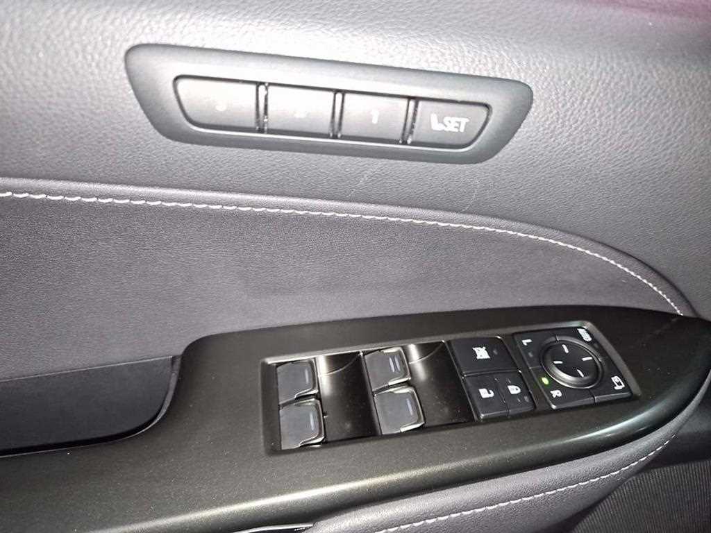 Lexus NX - Vista 12