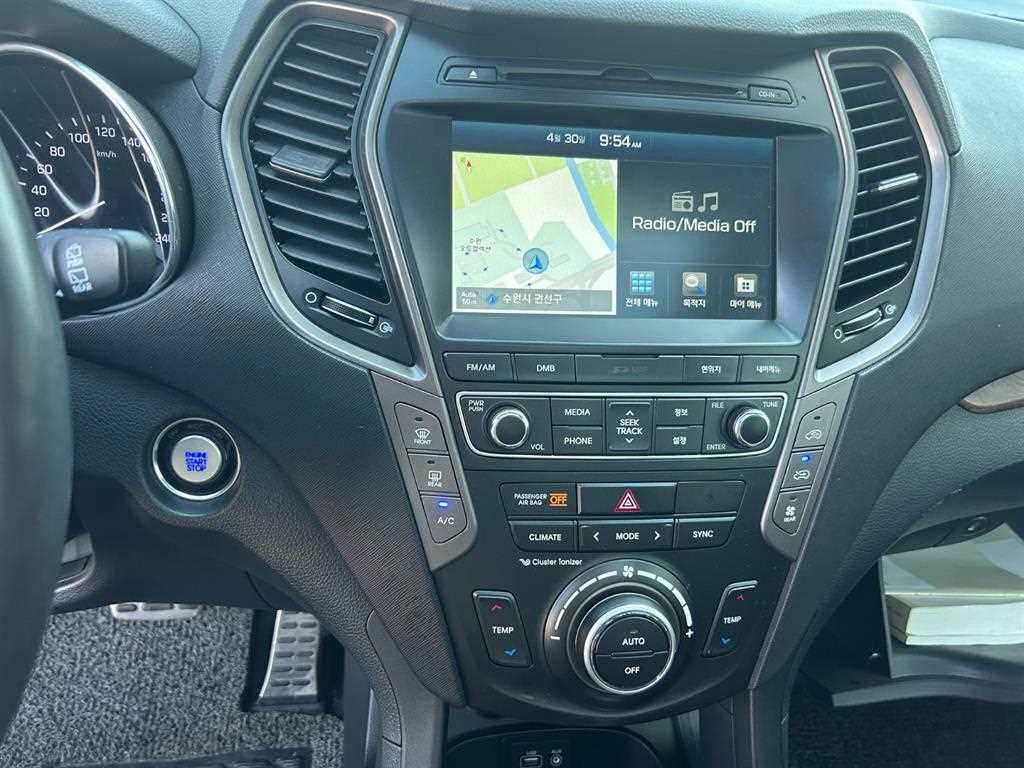 HYUNDAI Maxcruz - Vista 9