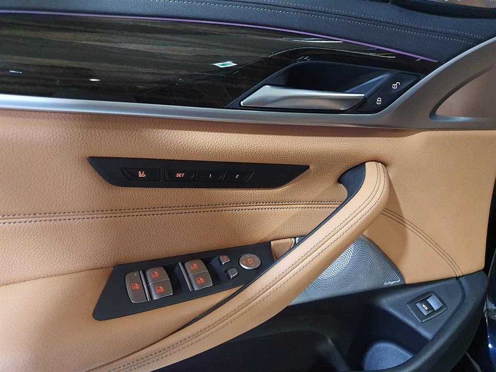 BMW 5 Series 2022 Negro - Importación desde Corea - HF Imports Iquique - Foto 14