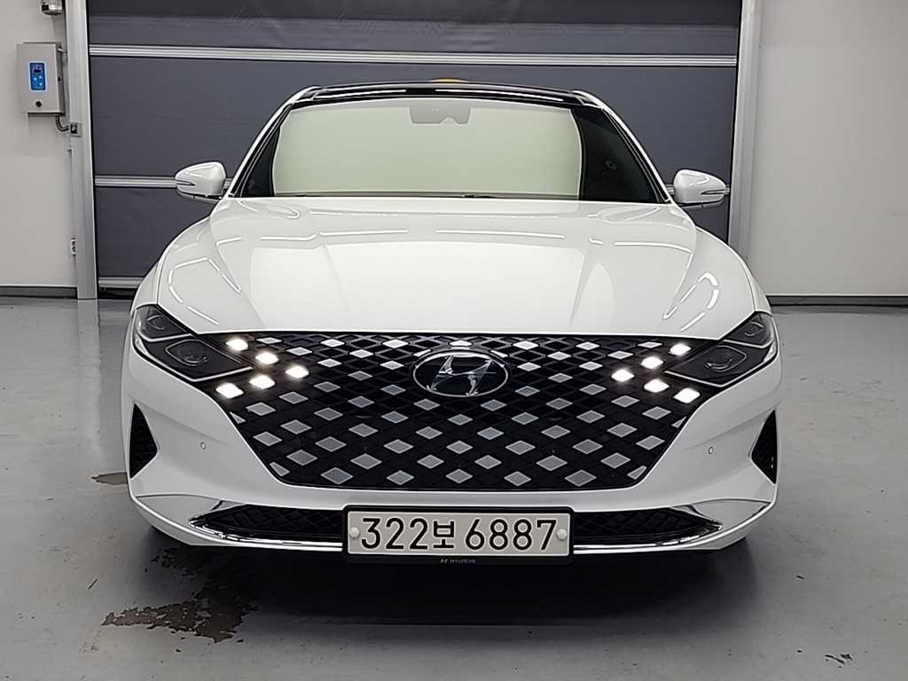 HYUNDAI Grandeur - Vista 2
