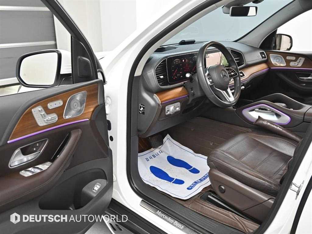 Mercedes Benz GLE Class - Vista 11