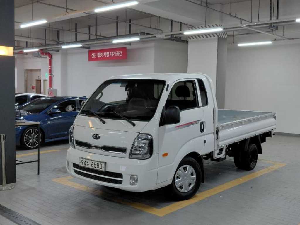 Small Truck Cargo (small) 2022 Blanco - Importación desde Corea - HF Imports Iquique - Foto 1
