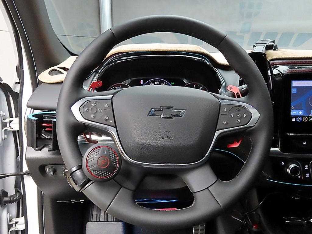 Chevrolet Travers - Vista 9