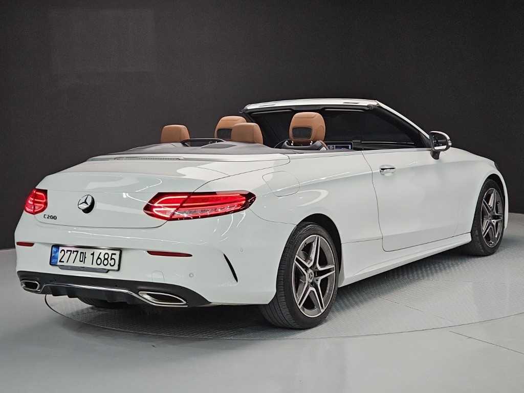 Mercedes Benz C Class - Vista 4