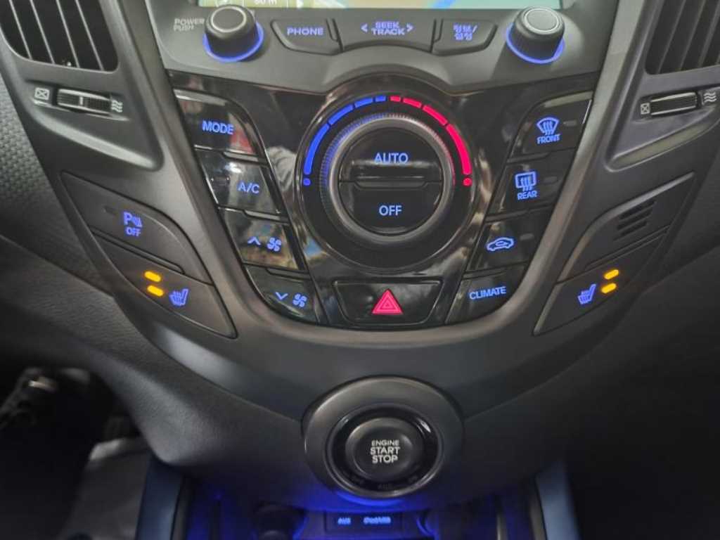 HYUNDAI Veloster - Vista 10