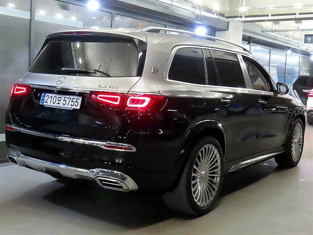Mercedes Benz GLS Class - Vista 4