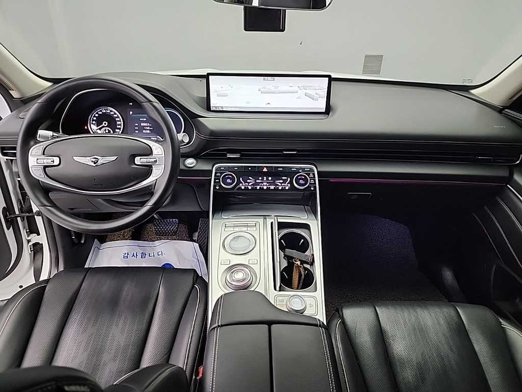 Genesis GV80 - Vista 7
