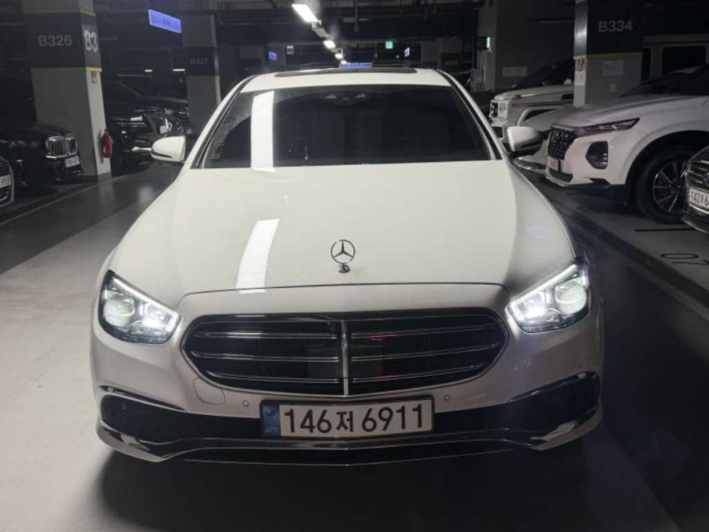 Mercedes Benz E class 2022 Blanco - Importación desde Corea - HF Imports Iquique - Foto 1