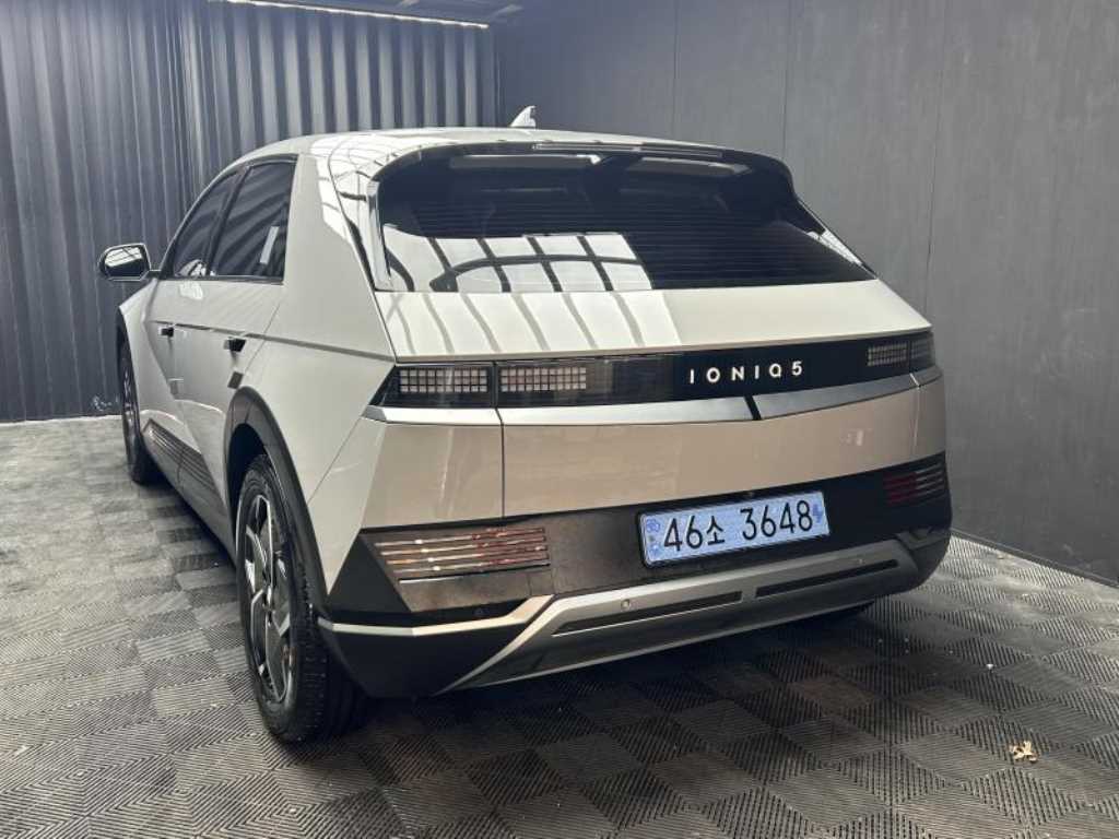 HYUNDAI Ioniq 5 - Vista 3