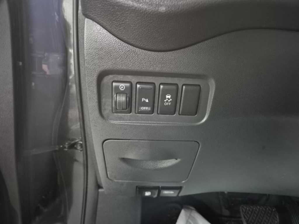 SAMSUNG QM5 - Vista 11