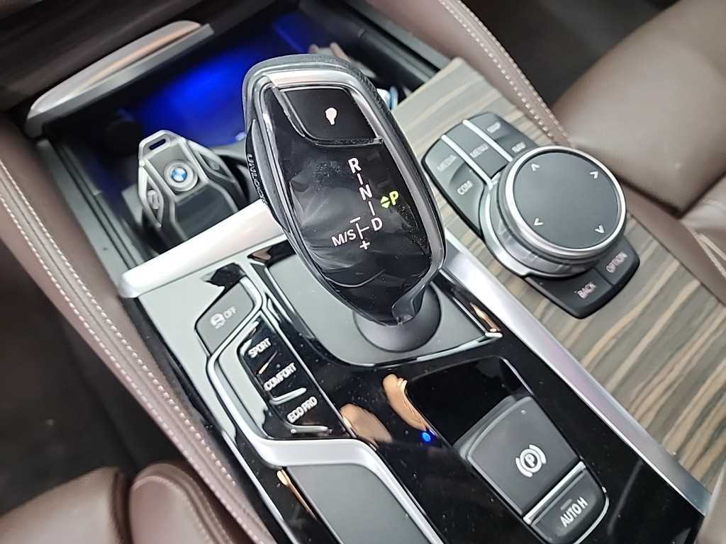 BMW 5 Series - Vista 8