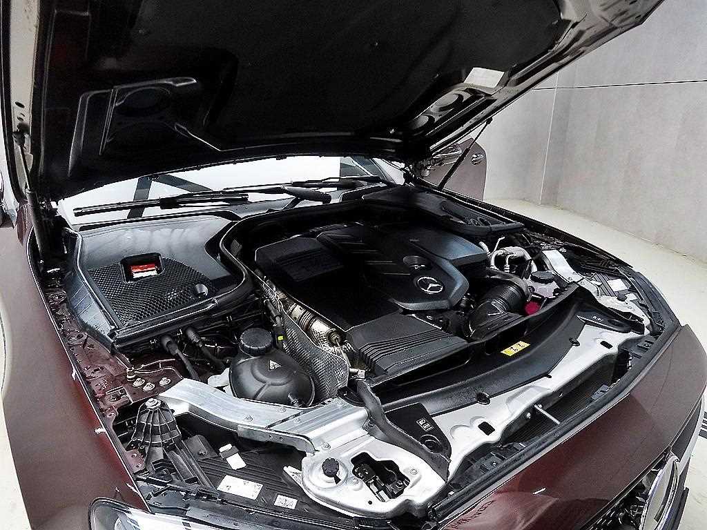 Mercedes Benz E class 2023 Rojo - Importación desde Corea - HF Imports Iquique - Foto 19