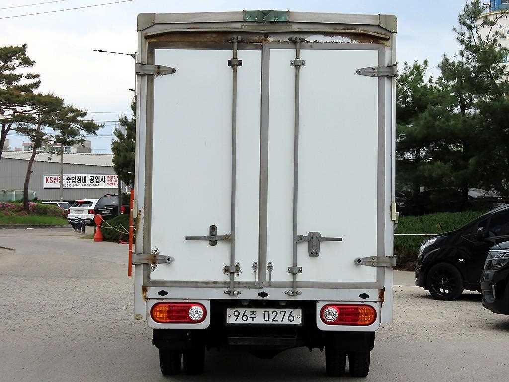 HYUNDAI Porter - Vista 4