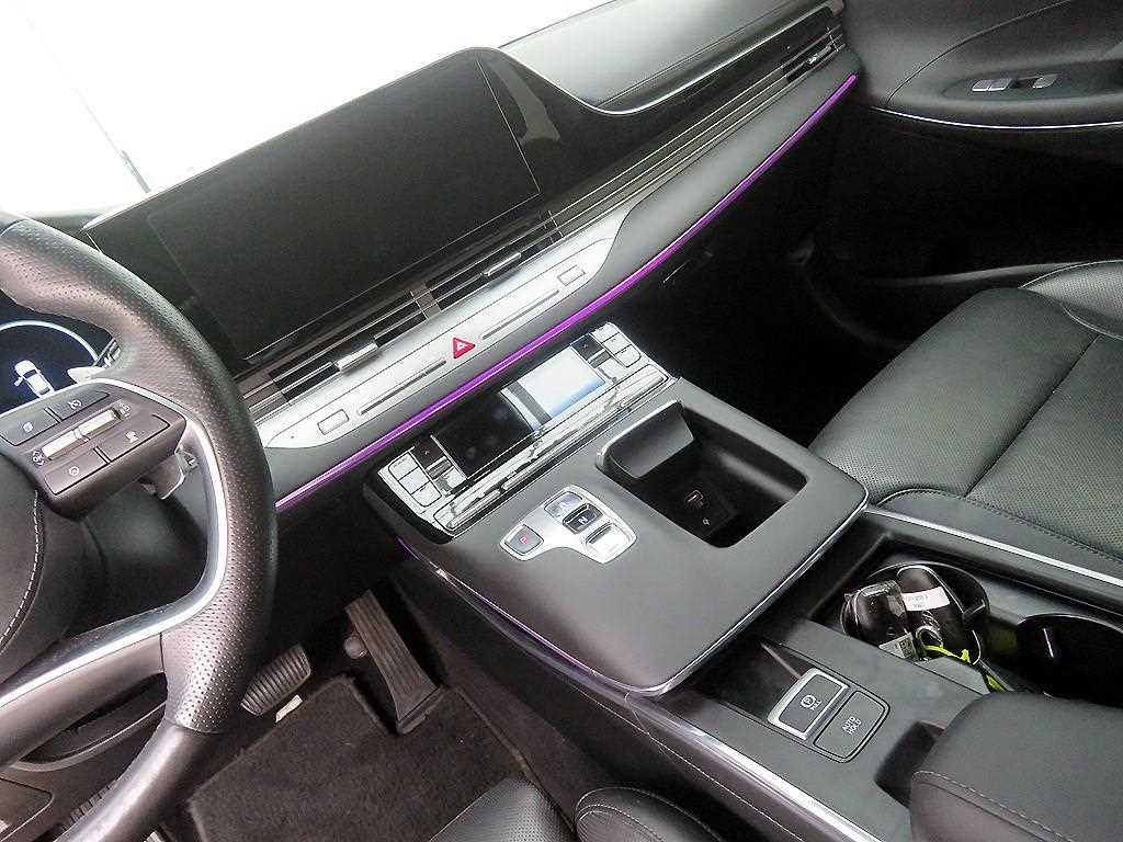 HYUNDAI Grandeur - Vista 11
