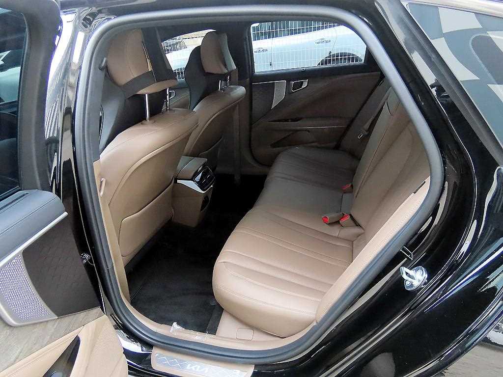 KIA K8 - Vista 6