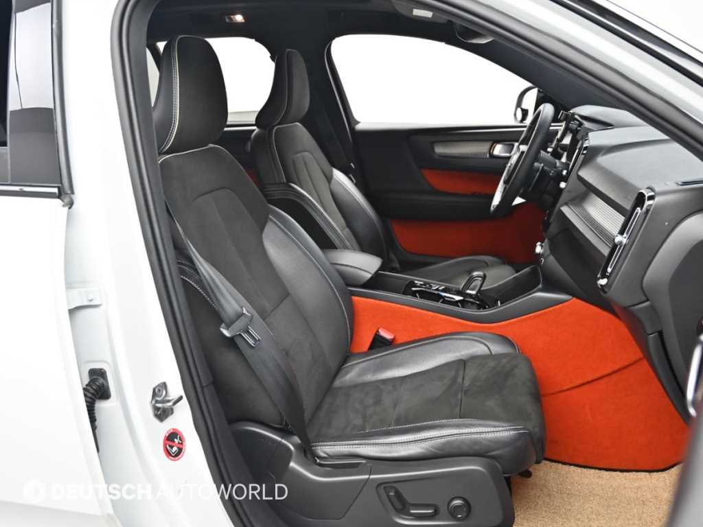 Volvo XC40 - Vista 10