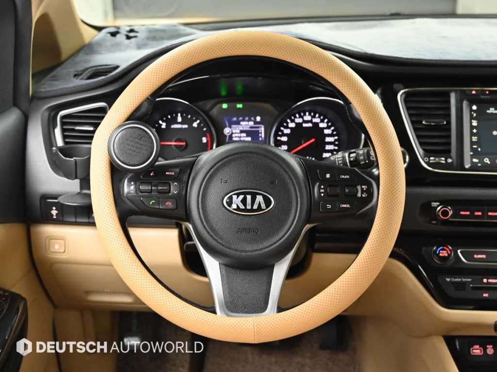KIA Carnival 2016 Negro - Importación desde Corea - HF Imports Iquique - Foto 13