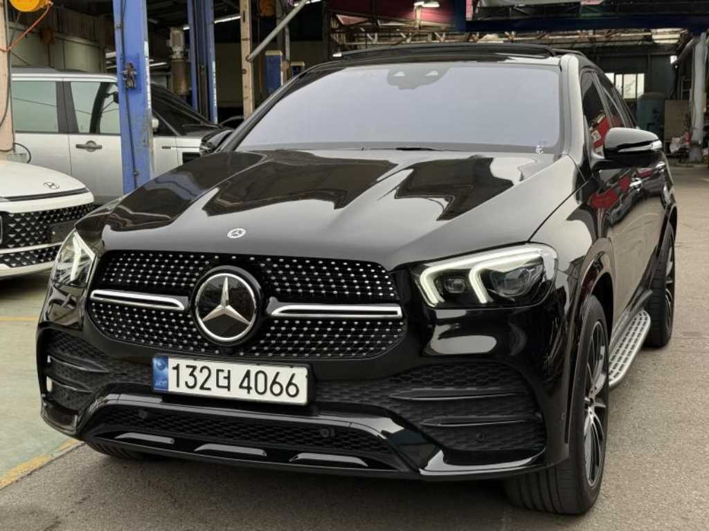Mercedes Benz GLE Class - Vista 2