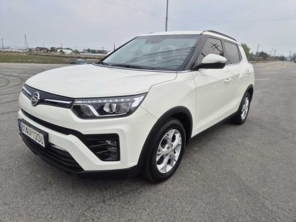 Ssangyong Tivoli - Vista 2