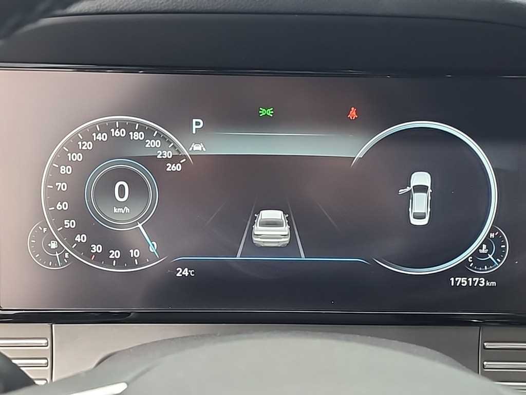 HYUNDAI Grandeur - Vista 6
