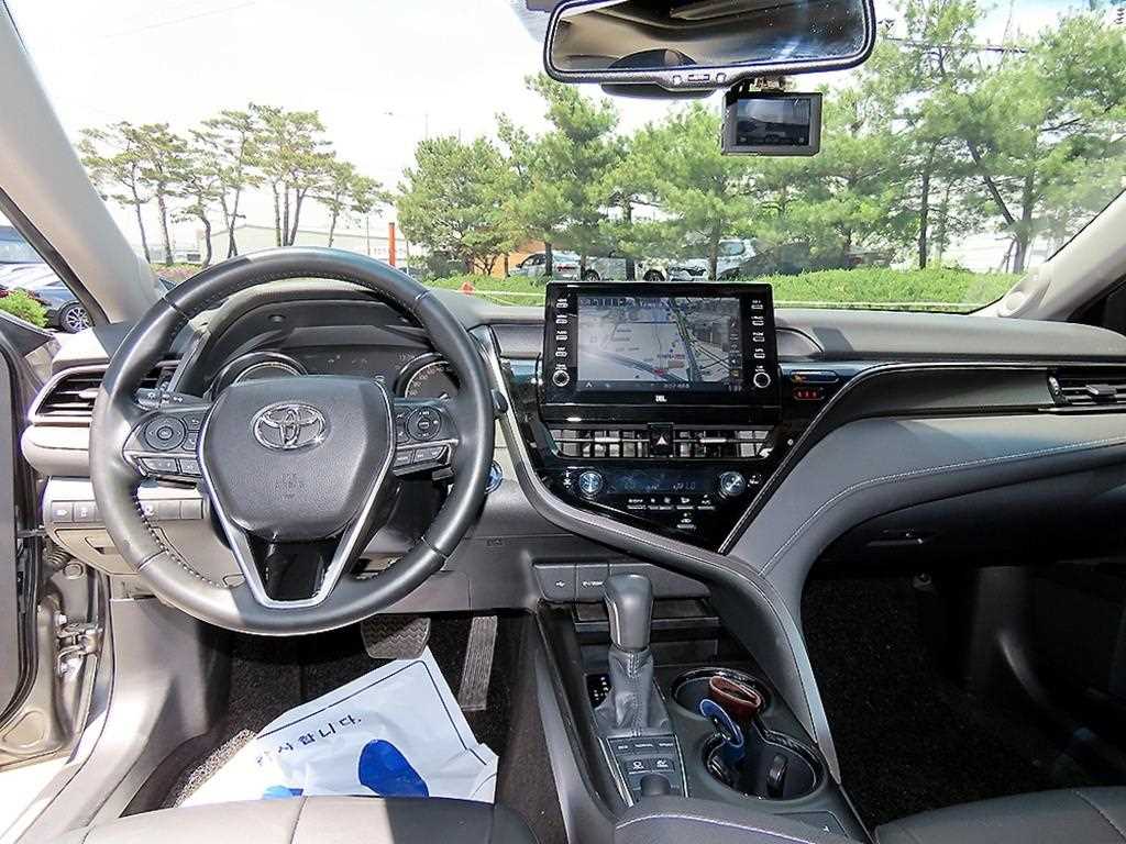 Toyota Camry - Vista 7