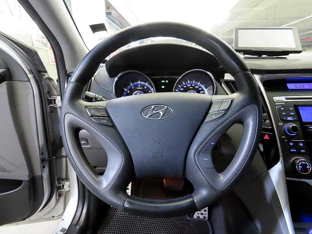 HYUNDAI Sonata 2011 Gris - Importación desde Corea - HF Imports Iquique - Foto 13